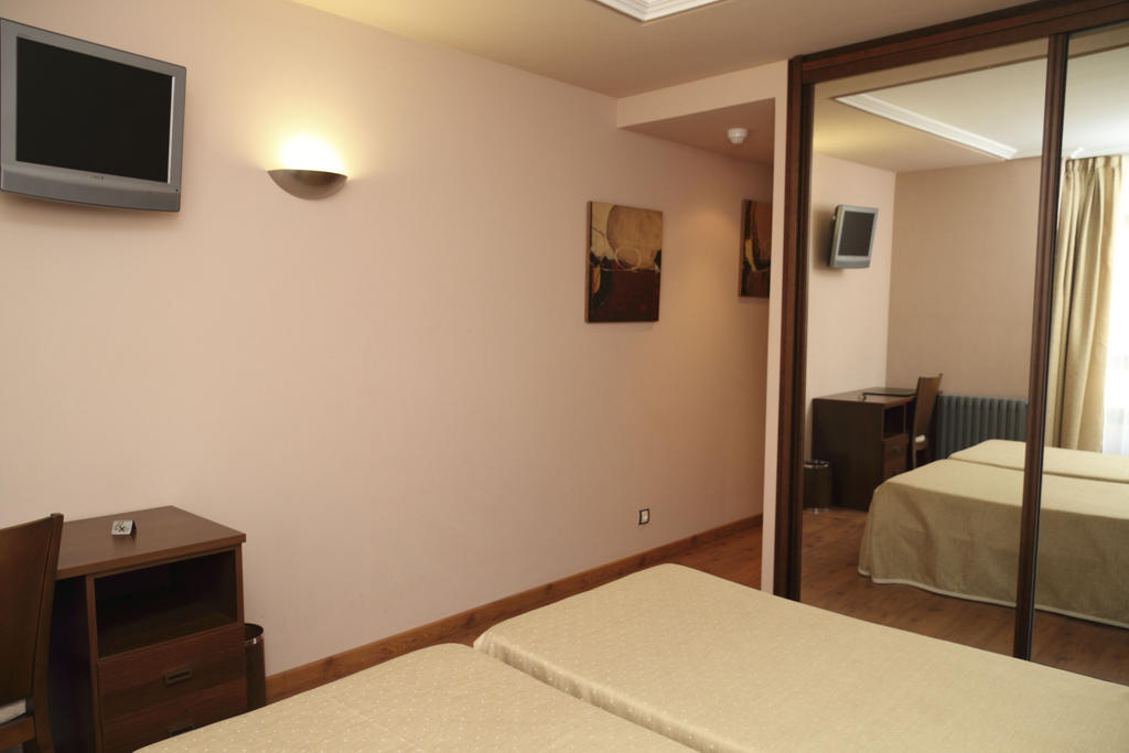 Tuña Hotel Restaurante Casa Pipo מראה חיצוני תמונה
