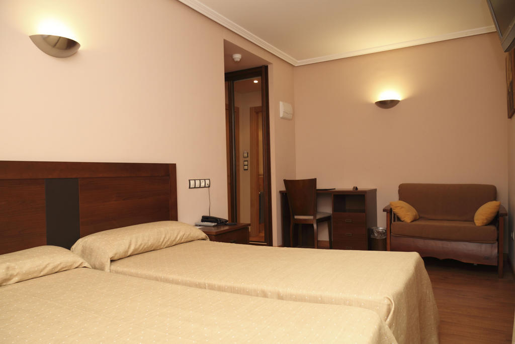 Tuña Hotel Restaurante Casa Pipo מראה חיצוני תמונה