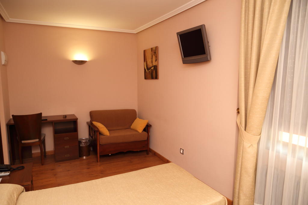Tuña Hotel Restaurante Casa Pipo מראה חיצוני תמונה