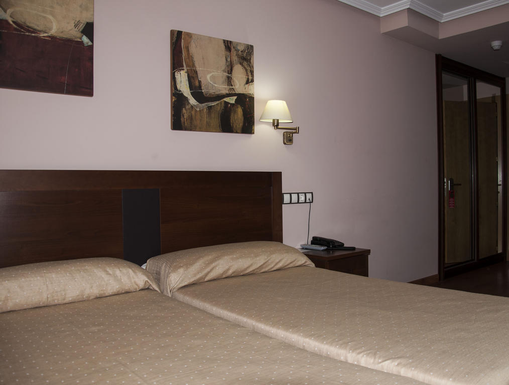 Tuña Hotel Restaurante Casa Pipo חדר תמונה
